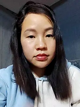 yelow-bee online show from 12-17-25, 03:51