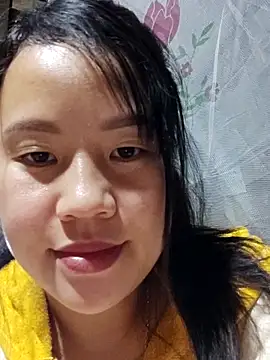 yelow-bee online show from 12-19-25, 10:44