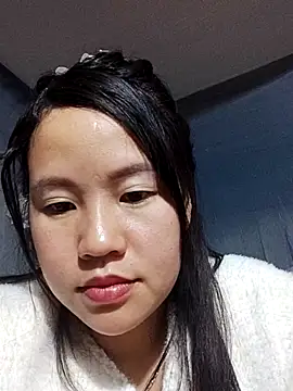 yelow-bee online show from 12-20-25, 10:39