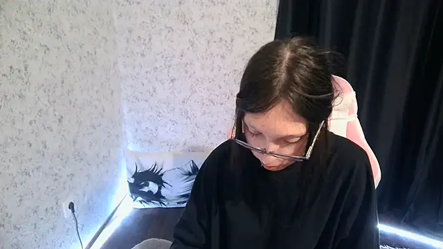 Snapshot of cupcakevice chatting on 01-05-26, 05:27 cupcakevice online show from 01-05-26, 05:27