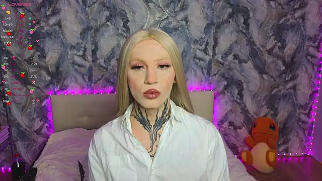 Snapshot of 1lola4ka chatting on 11-29-25, 02:53 1lola4ka online show from 11-29-25, 02:53