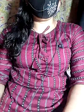 Snapshot of HotGirl23231 chatting on 05-04-26, 06:59 HotGirl23231 online show from 05-04-26, 06:59