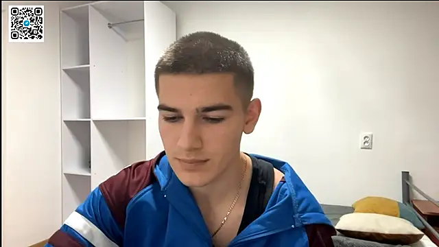 Snapshot of _BarePulse chatting on 11-21-25, 07:23 BarePulse online show from 11-21-25, 07:23