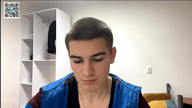 Snapshot of _BarePulse chatting on 12-01-25, 07:30 BarePulse online show from 12-01-25, 07:30