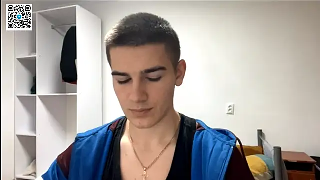 Snapshot of _BarePulse chatting on 12-02-25, 07:53 BarePulse online show from 12-02-25, 07:53