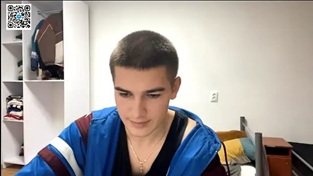 Snapshot of _BarePulse chatting on 12-03-25, 07:34 BarePulse online show from 12-03-25, 07:34