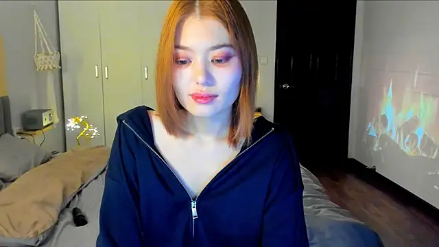 Snapshot of HopeLovely chatting on 11-23-25, 12:32 HopeLovely online show from 11-23-25, 12:32