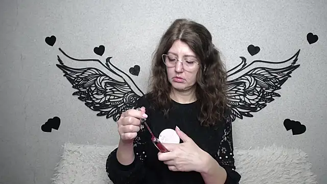 RoseHille online show from 04-05-26, 05:15