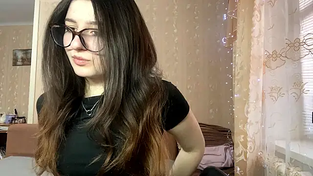 Snapshot of DonnieBooton chatting on 02-09-26, 01:04 DonnieBooton online show from 02-09-26, 01:04