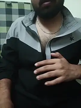 Snapshot of MrToxxic chatting on 11-18-25, 05:28 MrToxxic online show from 11-18-25, 05:28