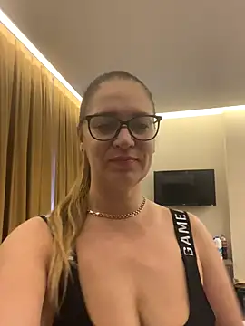 Milana8263 online show from 12-23-25, 09:18