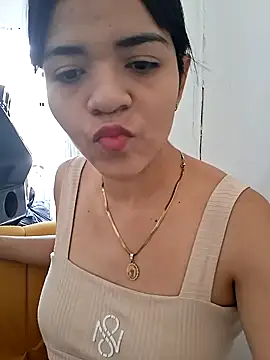 Snapshot of Skinny_Wet chatting on 11-28-25, 07:27 Skinny Wet online show from 11-28-25, 07:27