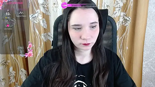 Snapshot of KateForYou chatting on 12-16-25, 05:34 KateForYou online show from 12-16-25, 05:34