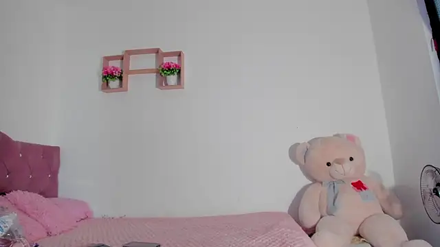 Snapshot of vanessa_sexyhot_ chatting on 02-21-26, 01:45 vanessa sexyhot online show from 02-21-26, 01:45