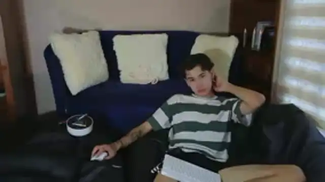 Derekswan online show from 12-18-25, 10:05