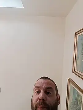 Alessiooo908 online show from 04-26-26, 02:04