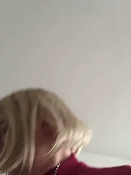 simone xdressing online show from 02-10-25, 02:16