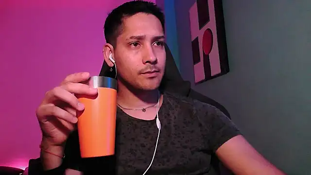 Snapshot of Abruptoinusual chatting on 11-20-25, 10:42 Abruptoinusual online show from 11-20-25, 10:42