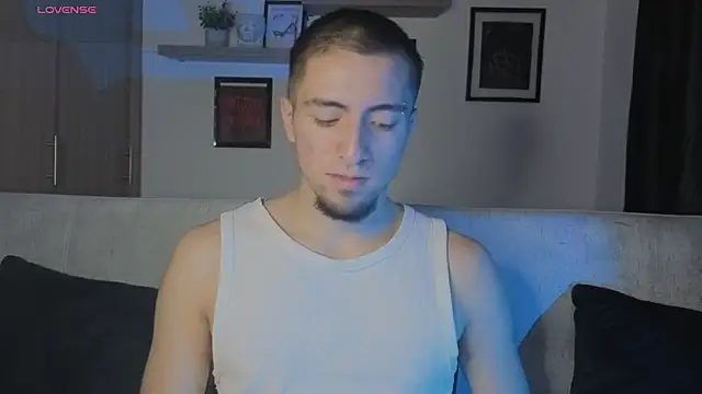 AresMassimoX online show from 11-24-25, 04:12