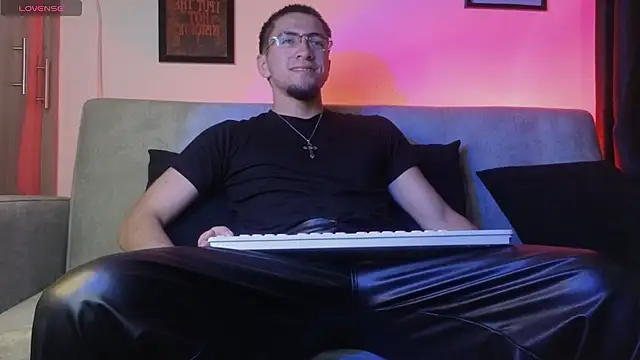 AresMassimoX online show from 04-18-26, 01:59