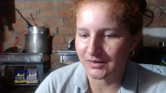 Snapshot of Sra_Angelina chatting on 06-06-26, 06:18 Sra Angelina online show from 06-06-26, 06:18