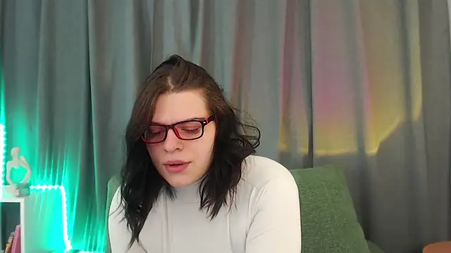 Snapshot of Dona_Mafia chatting on 11-24-25, 12:32 Dona Mafia online show from 11-24-25, 12:32