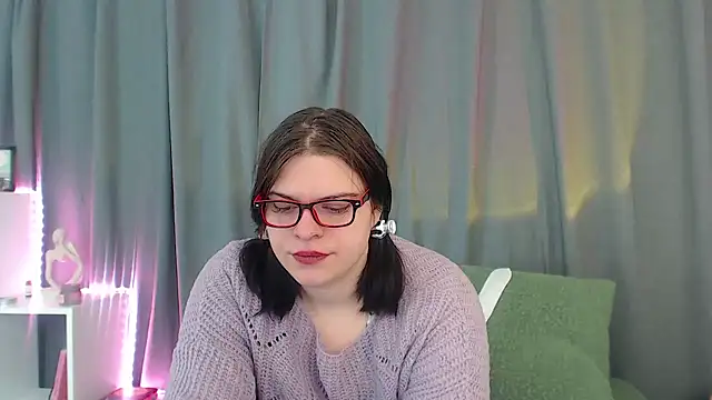 Snapshot of Dona_Mafia chatting on 11-25-25, 11:16 Dona Mafia online show from 11-25-25, 11:16