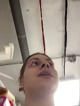 Snapshot of Dona_Mafia chatting on 12-20-25, 02:40 Dona Mafia online show from 12-20-25, 02:40