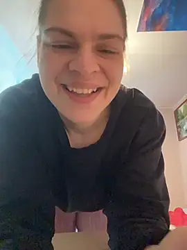 Snapshot of Dona_Mafia chatting on 02-25-26, 01:37 Dona Mafia online show from 02-25-26, 01:37