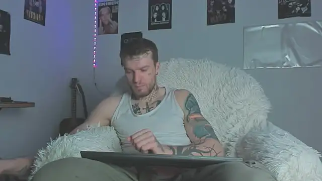 Huntall77 online show from 03-28-26, 04:50