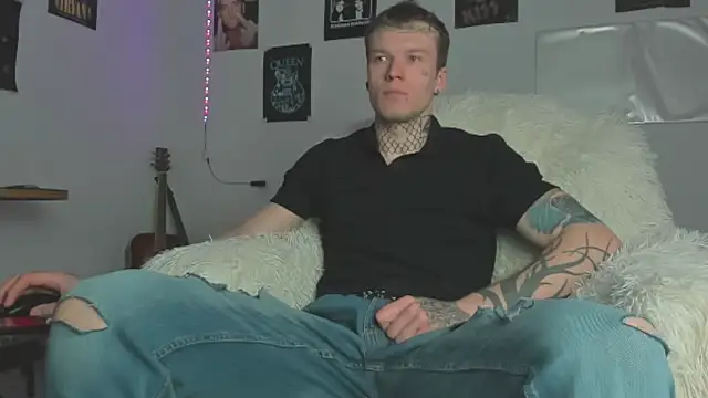 Huntall77 online show from 04-09-26, 03:50