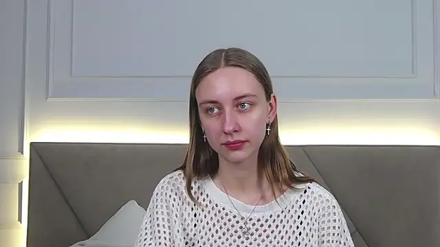 Snapshot of RachaelCute chatting on 11-28-25, 04:15 RachaelCute online show from 11-28-25, 04:15