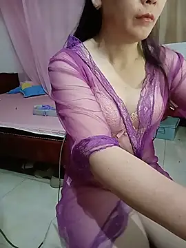 Snapshot of Feeling-hot chatting on 06-30-26, 03:13 Feeling-hot online show from 06-30-26, 03:13