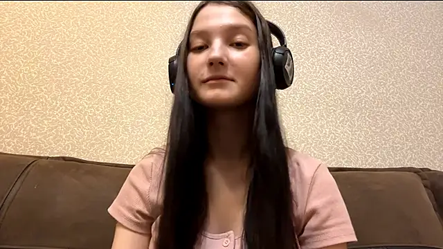 Snapshot of AurorAurora chatting on 12-01-25, 09:25 AurorAurora online show from 12-01-25, 09:25