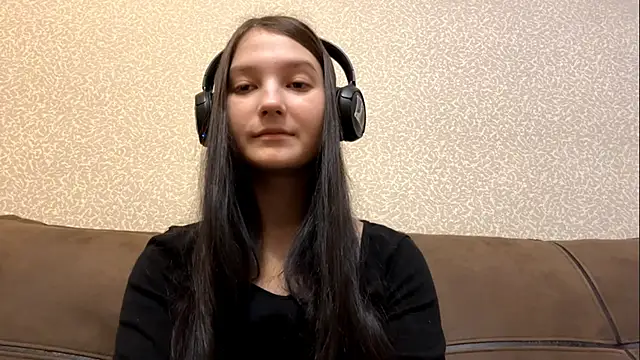 Snapshot of AurorAurora chatting on 12-05-25, 08:23 AurorAurora online show from 12-05-25, 08:23