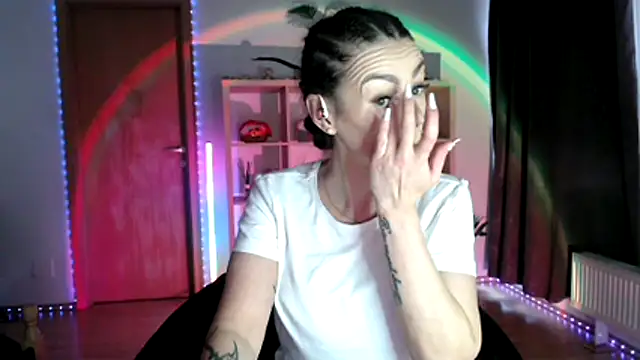 Snapshot of MissyDior8 chatting on 12-03-25, 07:16 MissyDior8 online show from 12-03-25, 07:16