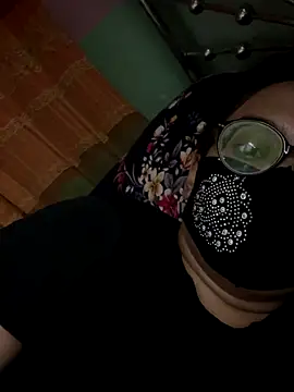 Snapshot of Saguphtah_Chattergy_22 chatting on 11-19-25, 08:20 Saguphtah Chattergy 22 online show from 11-19-25, 08:20