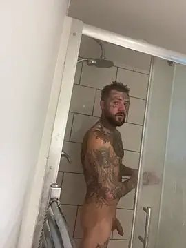 Snapshot of magicmichaell chatting on 11-18-25, 03:49 magicmichaell online show from 11-18-25, 03:49