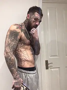 Snapshot of magicmichaell chatting on 11-25-25, 03:34 magicmichaell online show from 11-25-25, 03:34