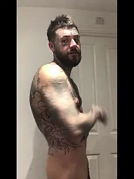 Snapshot of magicmichaell chatting on 12-01-25, 08:47 magicmichaell online show from 12-01-25, 08:47