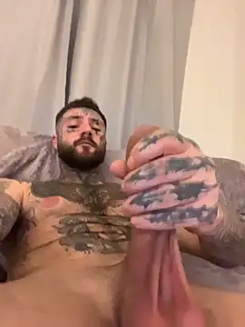 Snapshot of magicmichaell chatting on 02-21-26, 06:53 magicmichaell online show from 02-21-26, 06:53