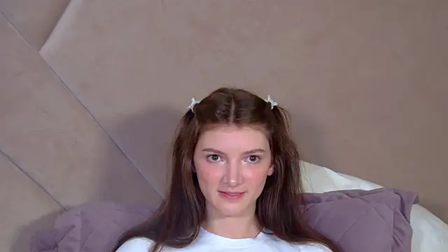 Snapshot of SophiaProve chatting on 07-13-26, 04:32 SophiaProve online show from 07-13-26, 04:32