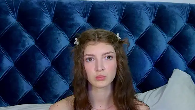 Snapshot of SophiaProve chatting on 07-19-26, 04:54 SophiaProve online show from 07-19-26, 04:54