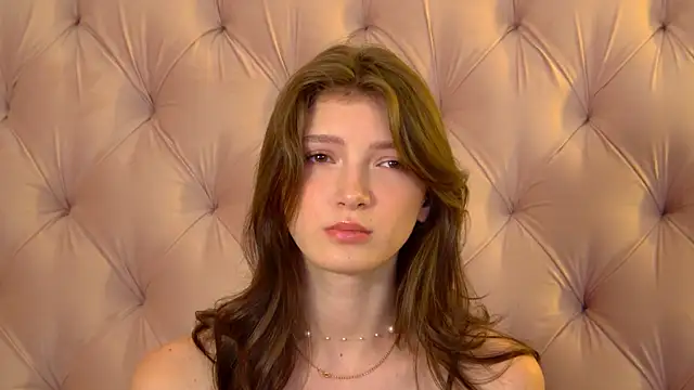 Snapshot of SophiaProve chatting on 08-03-26, 04:33 SophiaProve online show from 08-03-26, 04:33