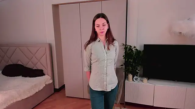 Snapshot of MerrileeFondren chatting on 11-20-25, 07:08 MerrileeFondren online show from 11-20-25, 07:08