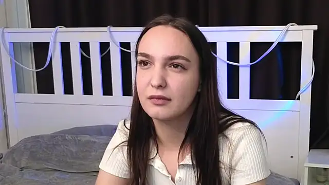 Snapshot of MishaHolme chatting on 11-26-25, 09:43 MishaHolme online show from 11-26-25, 09:43