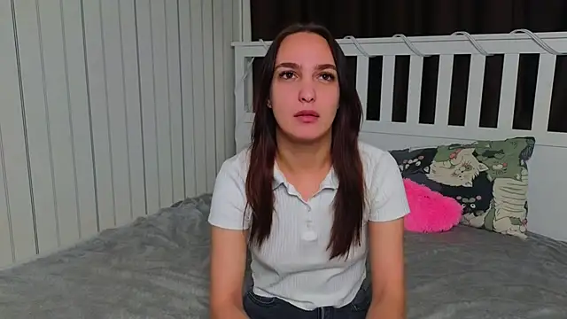 Snapshot of MishaHolme chatting on 12-05-25, 09:29 MishaHolme online show from 12-05-25, 09:29