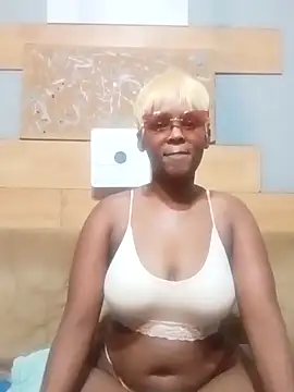 CurvyBabe36 online show from 04-08-26, 10:10