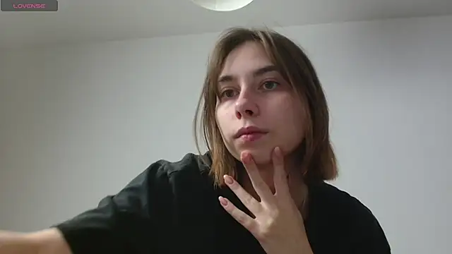 Dewkiss online show from 11-19-25, 10:10