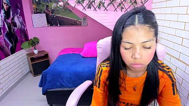 Snapshot of meliangels303av chatting on 12-16-25, 07:19 meliangels303av online show from 12-16-25, 07:19